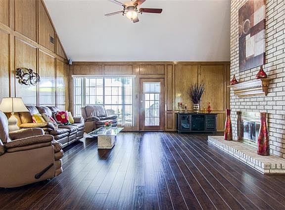 5th image of 1309 Royal Palm Ln