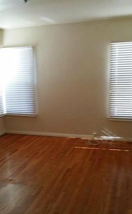 3rd image of 109 W Marshall St