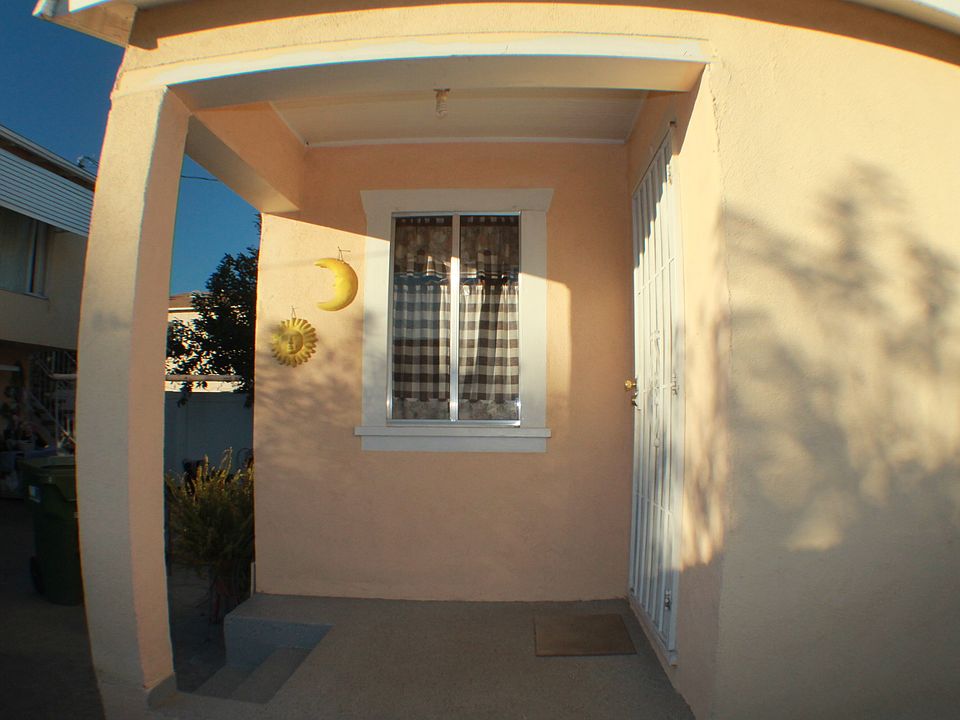 2nd image of 6019 Bear Ave