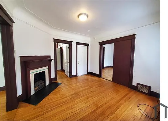 20 N Summit St #1B — Photo 6