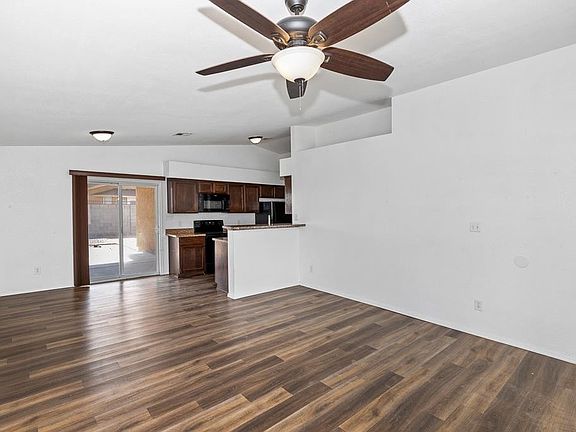 3rd image of 4079 S Cedar Ave