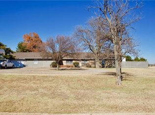 24183 E 990th Rd, Weatherford, OK 73096