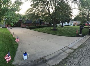 12585 Springwater Ave NW, Uniontown, OH