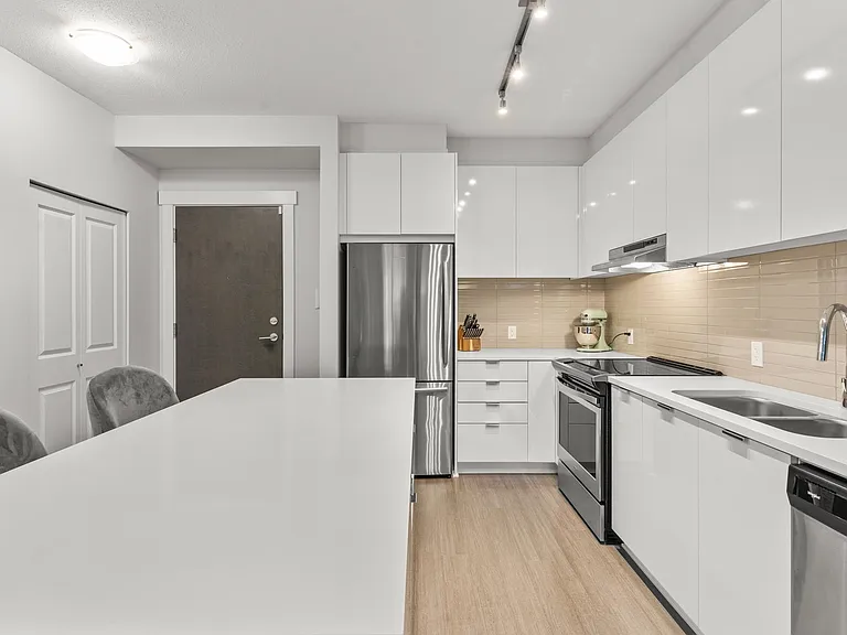 Westridge Pl — Photo 2