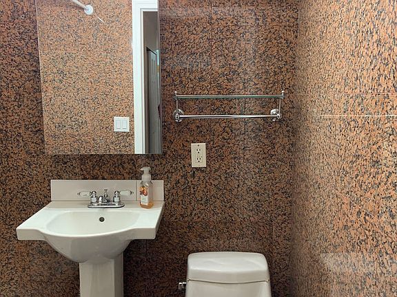 3rd image of 420 42nd St APT 1D