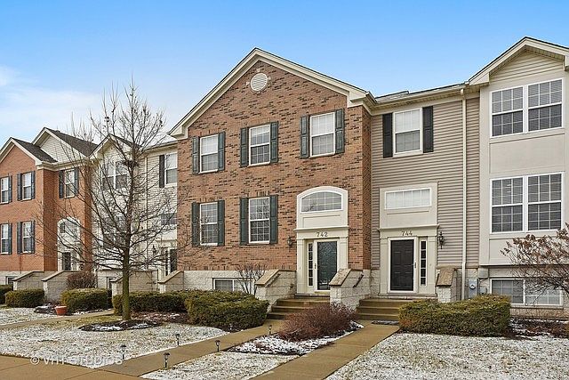 1st image of 744 Thornbury Ct #744