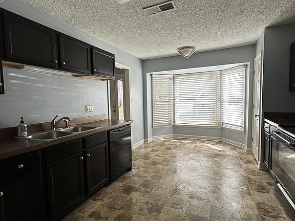 4th image of 1735 Twin Brooks Dr