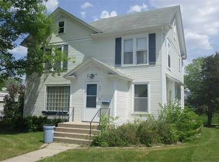 323 S 11th St, Sac City, IA 50583