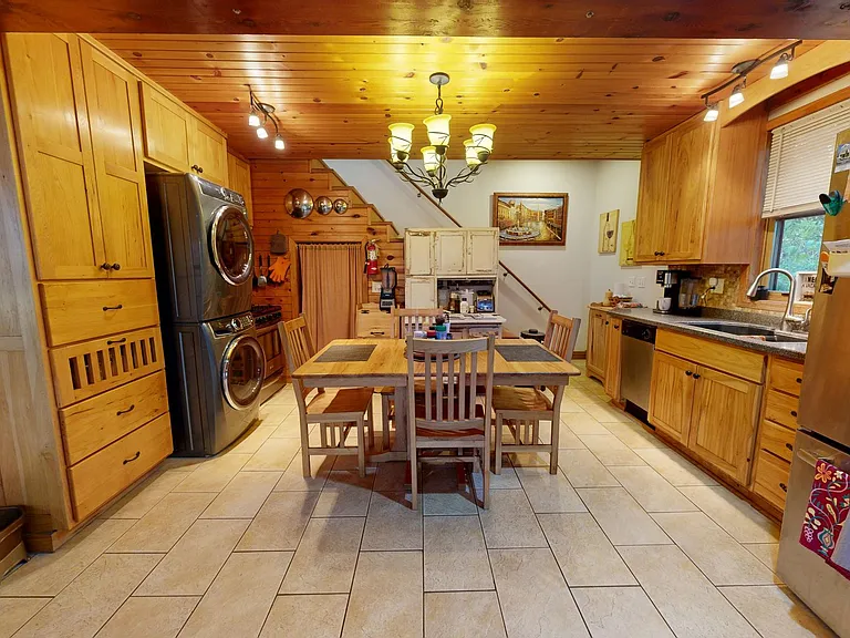 S1814 Stenslien Ln — Photo 3