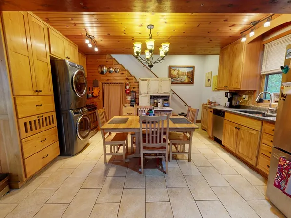 S1814 Stenslien Ln, Westby, WI 54667