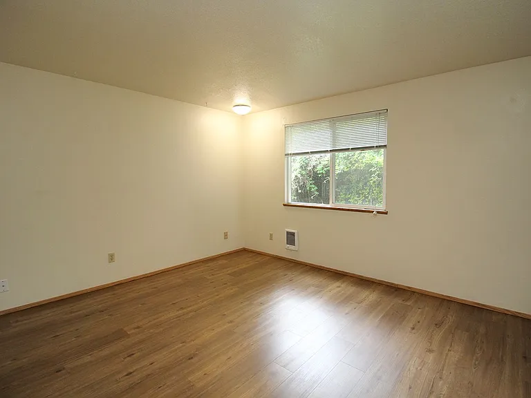 548 NE Tillamook St — Photo 12