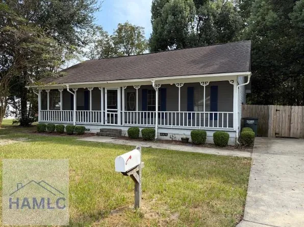 301 E Cedar St, Glennville, GA 30427