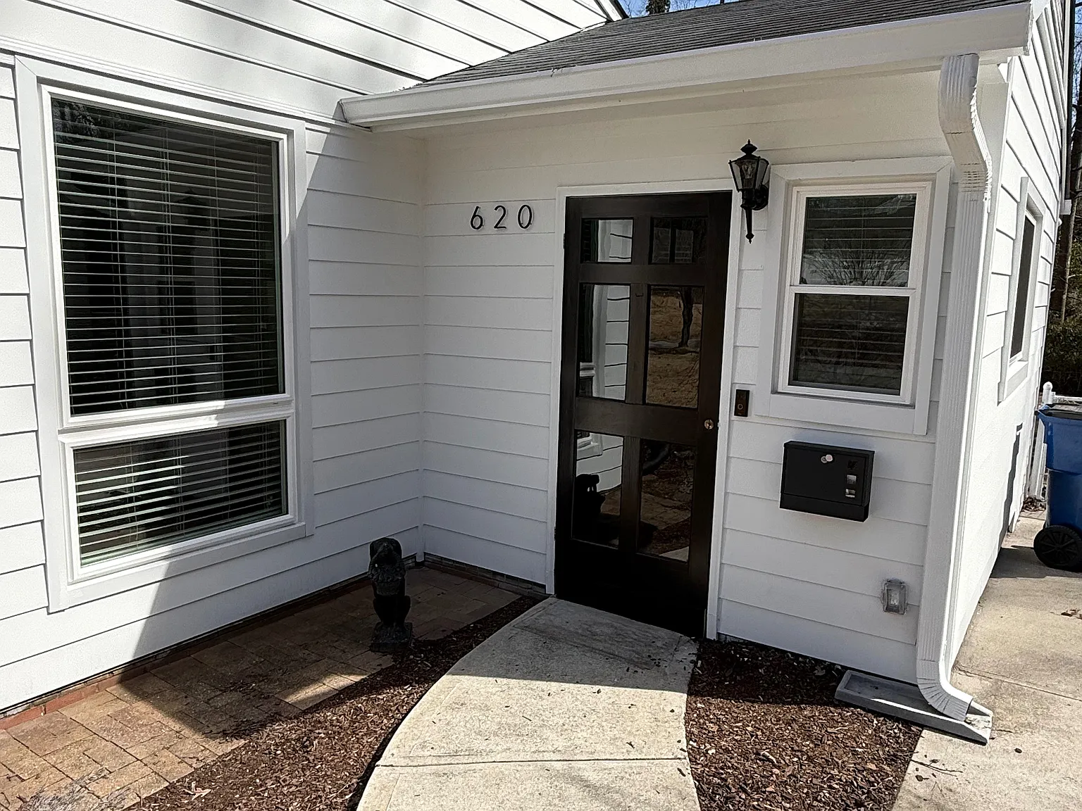 3 bed, 1158 sqft, $2,175 — Photo 3