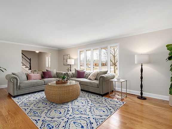 3rd image of 6161 Linden Ln