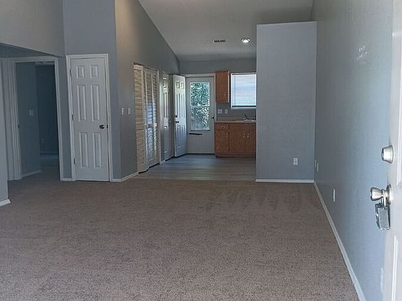 4th image of 2516 Fairview Way APT 4
