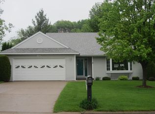 112 S George St, Prairie Du Chien, WI 53821