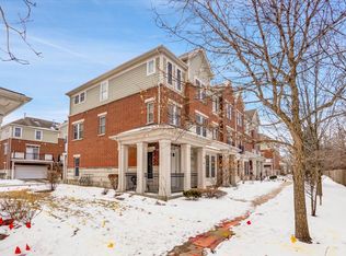 222 W Hyde St, Arlington Heights, IL