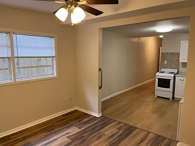 320 Skinner Blvd #320 — Photo 13