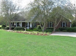 13 Lake Heritage Rd, Laurel, MS 39443