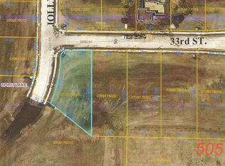 961 33rd St, Spirit Lake, IA 51360