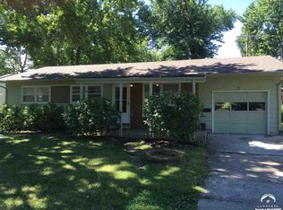 1307 E 19th St, Lawrence, KS 66046