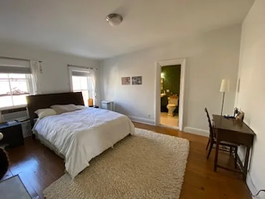 Rented by R New York | media 3