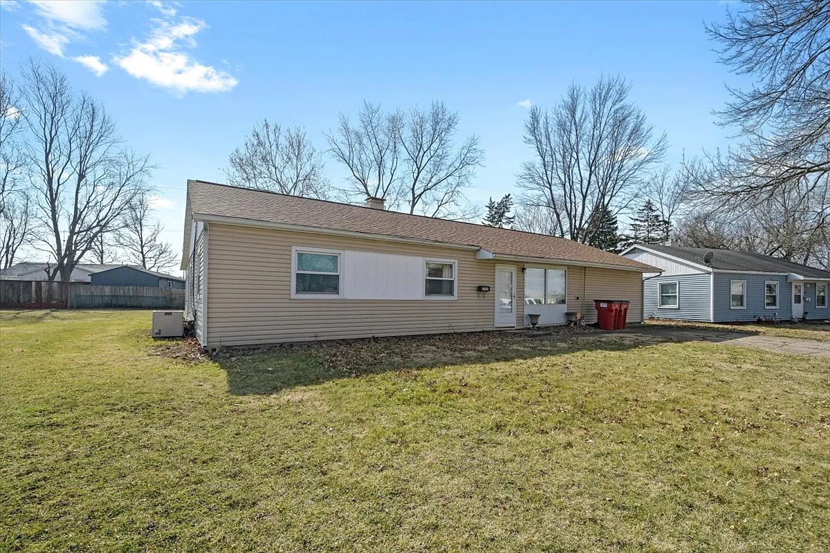 1725 Anita Dr photo 1