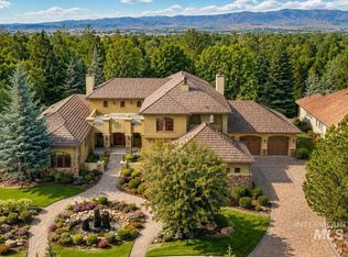 1020 W Shearwater Ln, Eagle, ID 83616