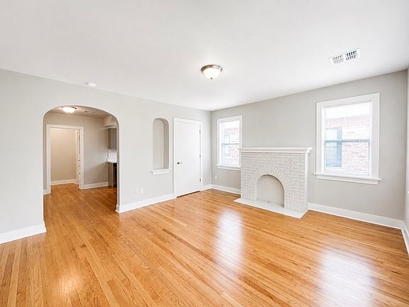 3rd image of 835 East Dr #10840108
