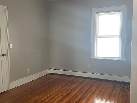 5th image of 114 Grand Ave