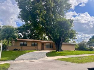 10110 Pan American Dr #1, Miami, FL 33189