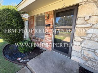 501 W Gilmer St APT 5, Ennis, TX 75119
