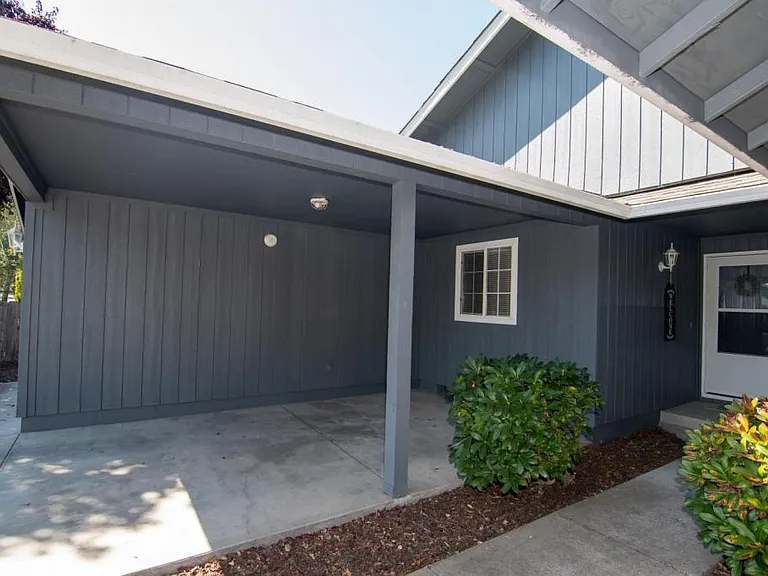 565 Primrose Dr — Photo 38
