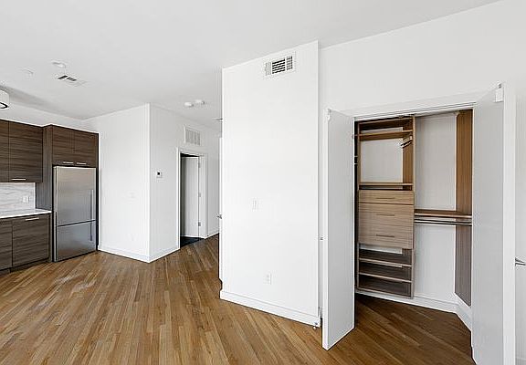 4th image of 186 Putnam Ave APT 3B