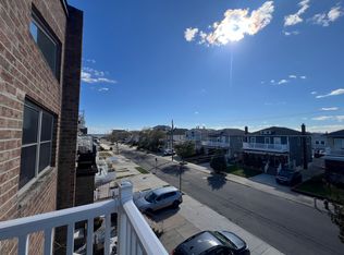 186 Beach 127th St FLOOR 3, Rockaway Park, NY 11694