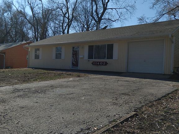 2nd image of 11402 Crystal Ave