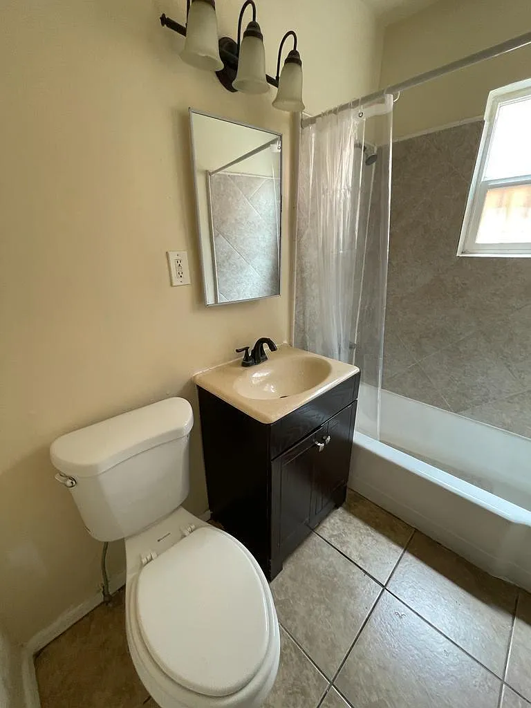 1 bed, 610 sqft, $1,545 — Photo 2