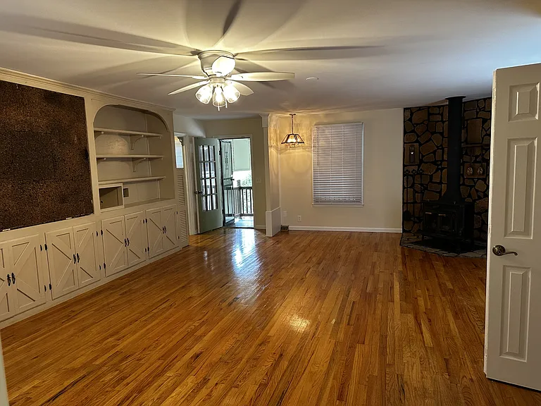 425 Jones Mill Rd — Photo 8