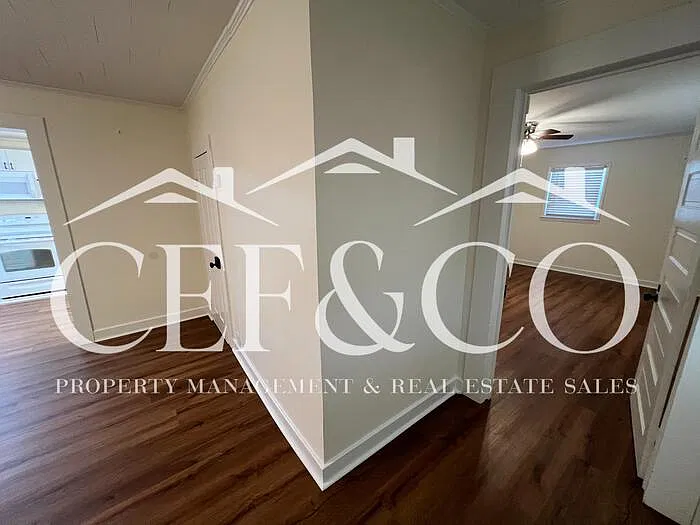 2 bed, 1.0 bath, 864 sqft, $1,295 — Photo 3