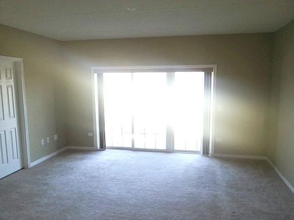 3rd image of 405 S Creekside Dr Unit 403