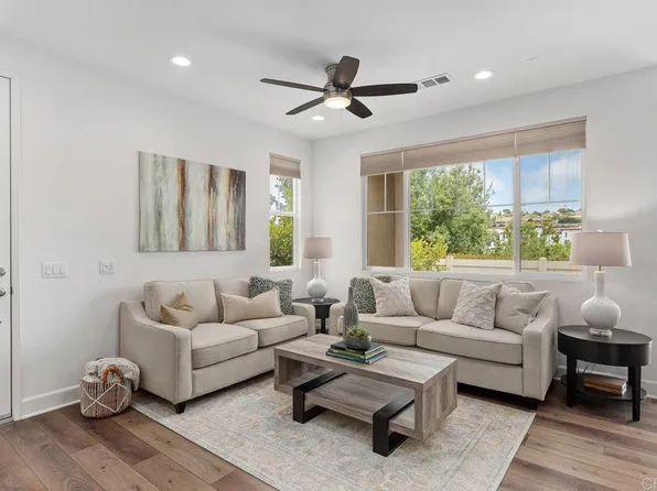 3382 Campo Azul Ct, Carlsbad, CA 92010