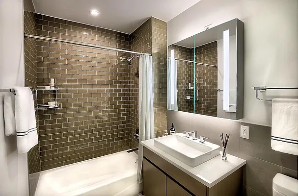 Rented by Acre NY Realty Inc | media 21