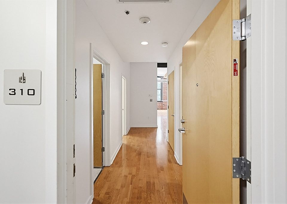 1st image of 160 Fremont St Unit 310