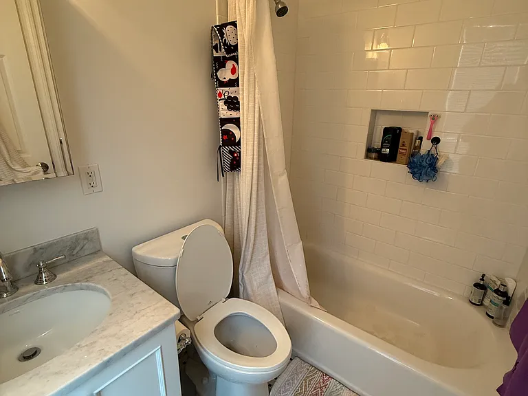 15 Langdon St #1D — Photo 12