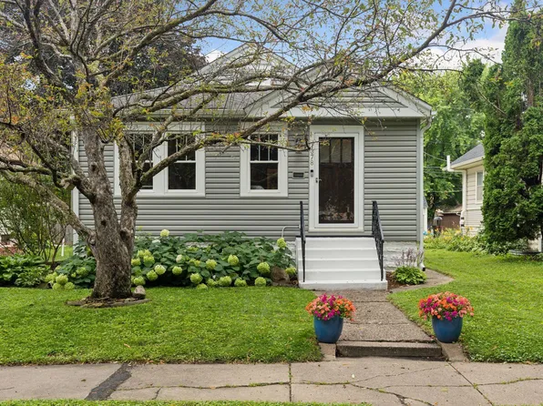 1378 Juliet Ave, Saint Paul, MN 55105