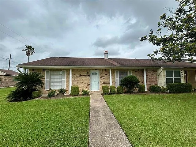 8690 Manion Dr — Photo 2