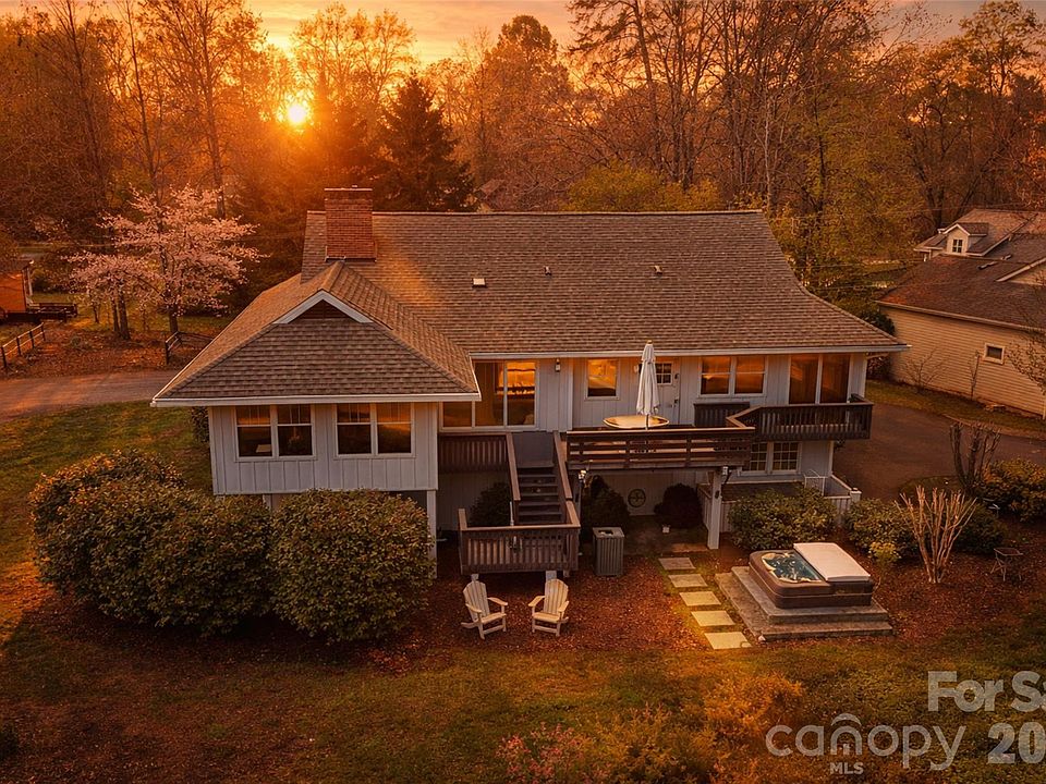 1st image of 22 Honeysuckle Ln
