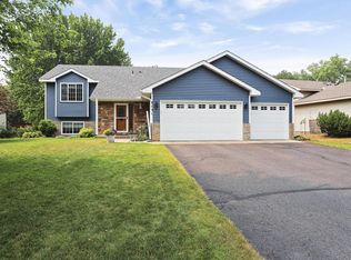 8731 Queens Gdns N, Brooklyn Park, MN 55443