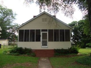 18 N Broad St, Porterdale, GA 30014