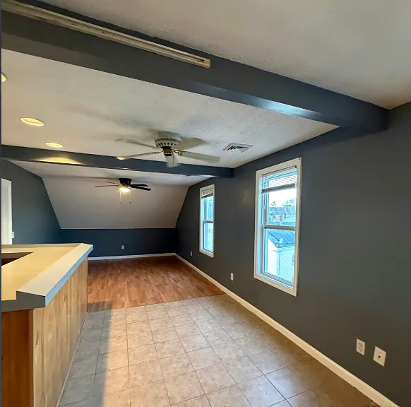 207 Rodman St #3 Fall River, MA Newly Renovated 2 3 Bedroom Apartment Flexible Layout — Photo 12